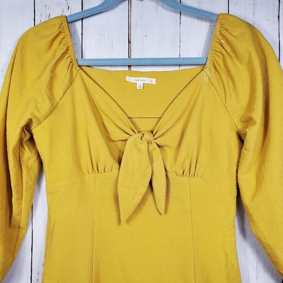 Le Lis Short Fitted Dress Women's Size Small Yellow Gold Rayon Blend - Picture 3 of 11